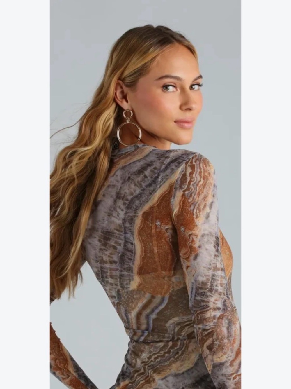 Women’s Long Sleeve Marble-Print Top in Brown and Gray